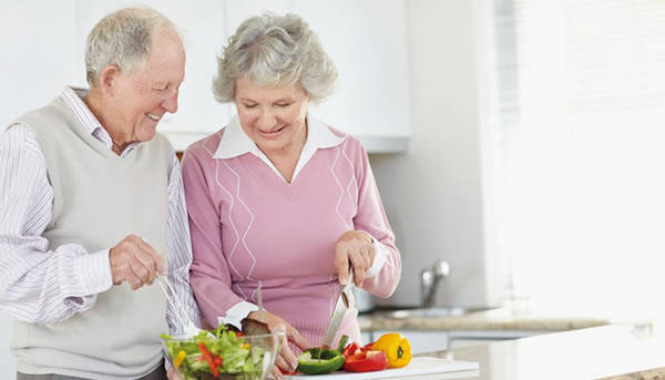 Découvrez Alimentation des seniors livre / alimentation et senior Découvrez Alimentation des seniors livre / alimentation et senior